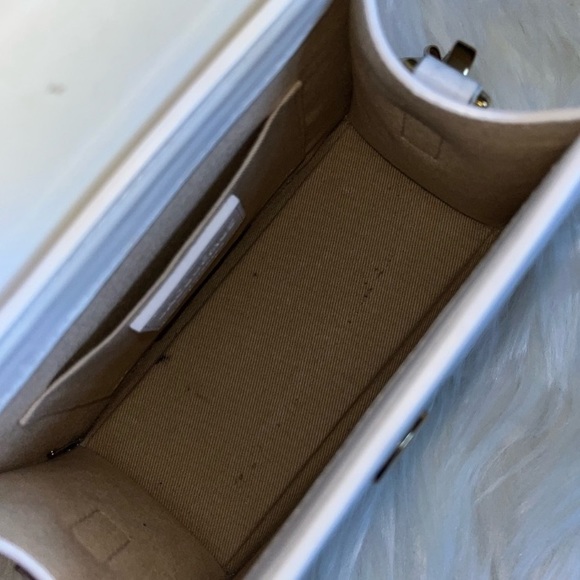 Jacquemus Le Chiquito Moyen Bag - Picture 7 of 13